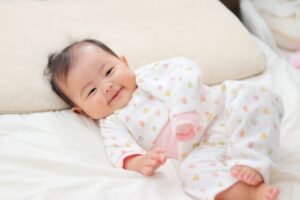 赤ちゃんのおしっこについて｜回数・色・量は大丈夫？気になるサインを解説